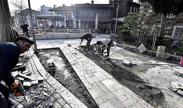 Abdal Camii Çevresinde Zemin Yenileniyor