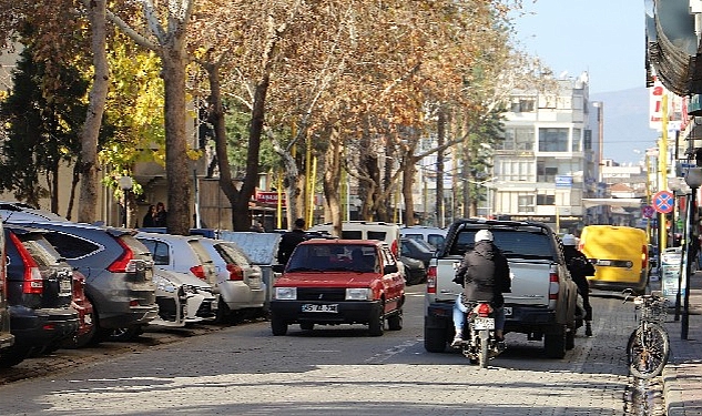 Ödemiş’te Hürriyet Caddesi artık tek yön