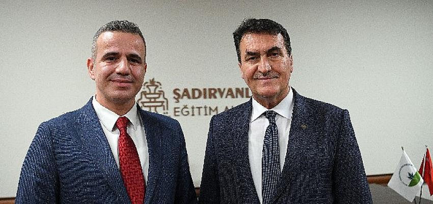 Şadırvanlı Han’da Jeopolitik Konferans