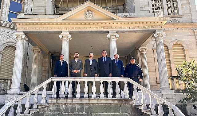 Ak Parti İzmir Milletvekili Mahmut Atilla Kaya: Tarihi köşk İzmir’e ve Buca’ya kazandırılacak