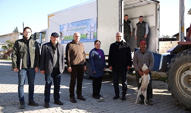 Aydın Büyükşehir Belediyesi ekonomik olarak zor durumdaki küçük aile işletmelerine destek vermeye devam ediyor