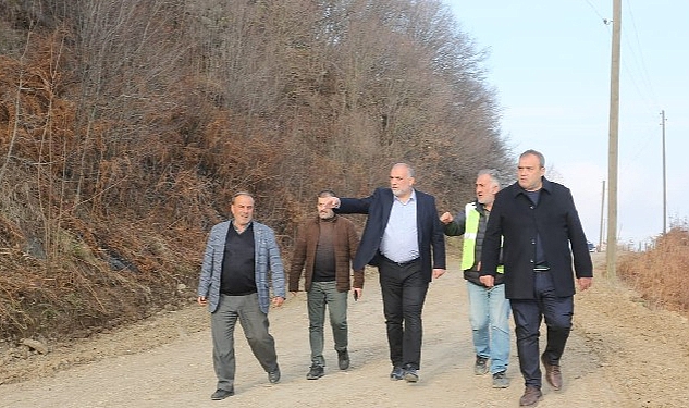 Canik Belediye Başkanı İbrahim Sandıkçı, ilçede devam eden yol çalışmalarını yerinde inceledi.