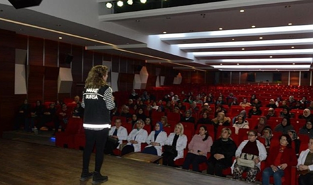 İnesmek Kursiyerlerine “En İyi Narkotik Polisi Anne Projesi” Anlatıldı