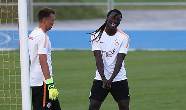 Muslera ve Gomis’ten Örnek Kaptanlık: “Primler Herkes İçin Eşit Olmalı…”