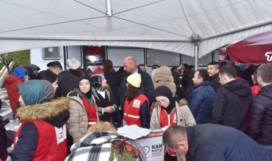 TEKKEKÖY’DEN DEPREMZEDEYE KAN BAĞIŞI SEFERBERLİĞİ