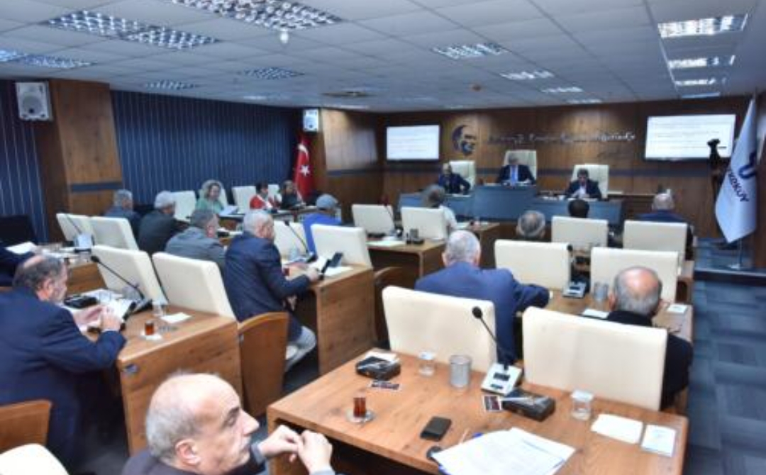 TEKKEKÖY BELEDİYE MECLİSİ DEPREMZEDELER İÇİN TEK YÜREK