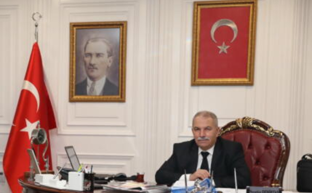 DEMİRTAŞ İLKADIM’A GELEN DEPREMZEDELERİ YALNIZ BIRAKMIYOR