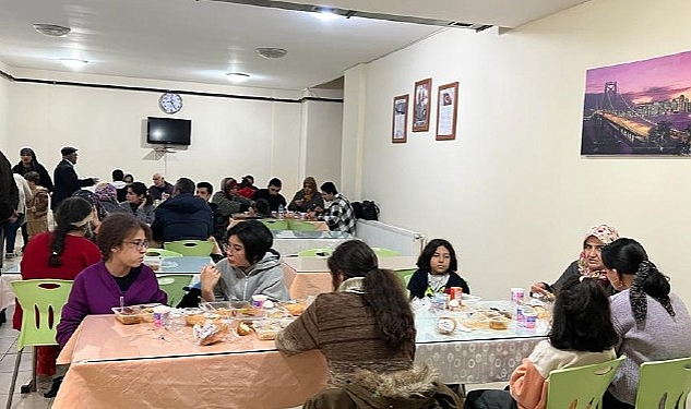 Depremzedeler İzmir Büyükşehir Belediyesi’nin sosyal tesislerine yerleştirildi