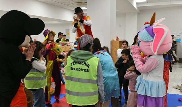 Yenişehir Belediyesi depremden etkilenen çocukları unutmuyor