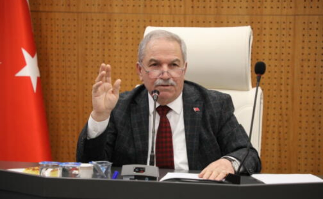 BAŞKAN DEMİRTAŞ YEŞİLLE BÜTÜNLEŞEN PARKLARIMIZ İLÇEMİZE AYRI BİR DEĞER KATIYOR