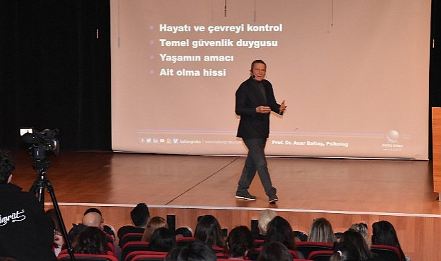 Bahçeşehir Koleji Velilerini Prof. Dr. Acar Baltaş ile Buluşturdu