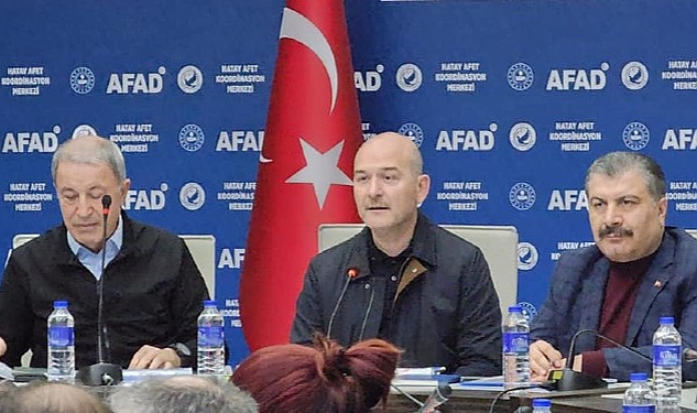 Gölcük Belediye Başkanı Ali Yıldırım Sezer, Bakanlara Hatay’daki Çalışmalar Hakkında Bilgi Verdi
