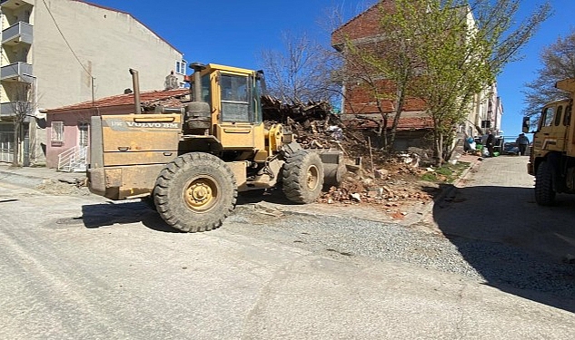 Malkara Belediyesi Tarafından Metruk Binanın Yıkımı Gerçekleştirildi