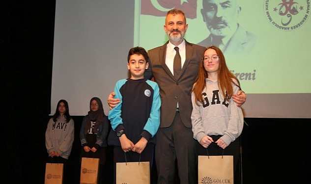 Mehmet Akif Ersoy, İstiklal Marşı’nın Kabulünün 102. Yılında Gölcük’te Anıldı