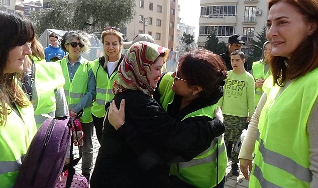 Mücevher İhracatçıları Birliği (MİB) Kadın Konseyi 8 Mart Dünya Kadınlar Günü’nde Deprem Bölgesinde