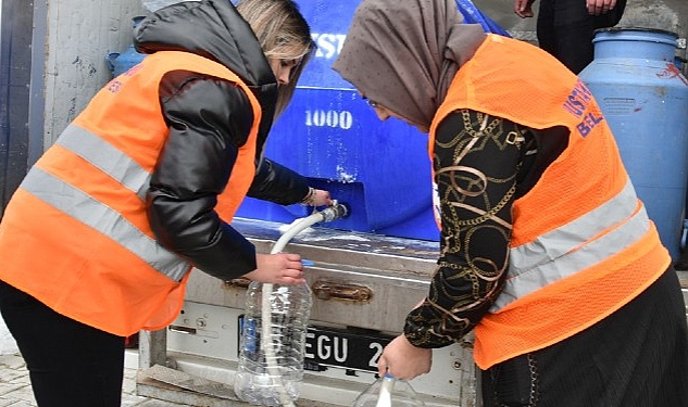 Mustafakemalpaşa’lı Süt Üreticilerinden Depremzedelere Anlamlı Destek