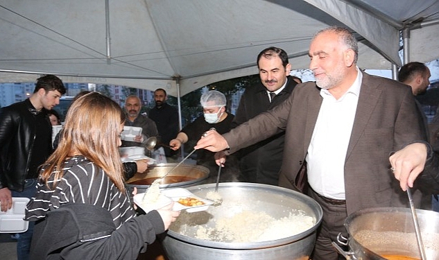 Başkan İbrahim Sandıkçı Öğrencilerin Ramazan Sevincini Paylaştı