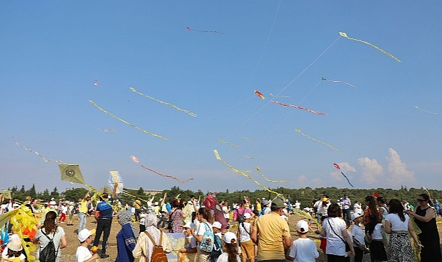 Bergama UNESCO’ya girişinin 9. yılını uçurtmalarla kutladı