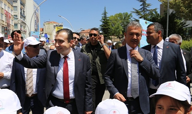 Karaman Belediye Başkanı Savaş Kalaycı, 5-9 Haziran Türkiye Çevre Haftası kapsamında düzenlenen etkinliğe katıldı