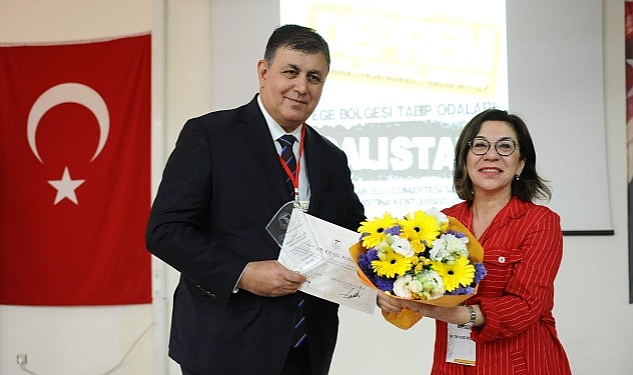 Tabip odalarından Başkan Tugay’a teşekkür plaketi