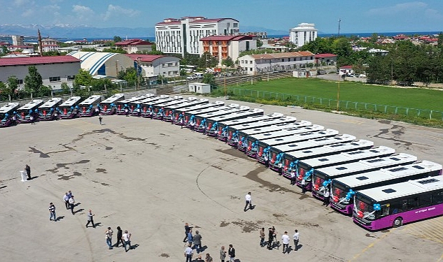 Van Büyükşehir Belediyesi 27 Yeni Otobüs Aldı