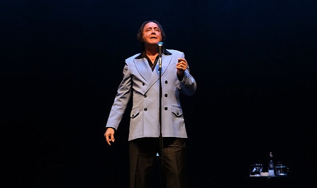 ”Yıl 1974” ün Prömiyeri Gerçekleşti – Hakan Meriçliler’den Tanu Okan Anısına: Yıl 1974