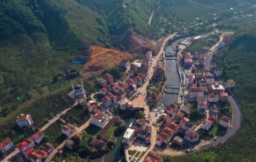 Ordu Büyükşehir’den yol çalışması