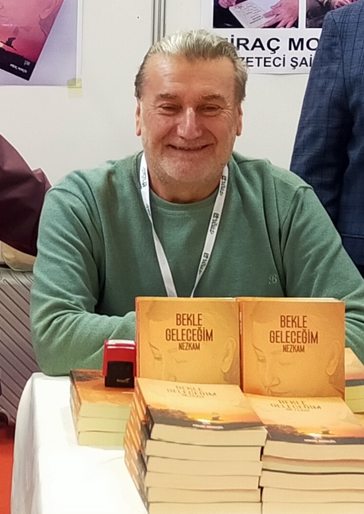 Simli Kartpostallar; Kaybolan Duyguların Sesi