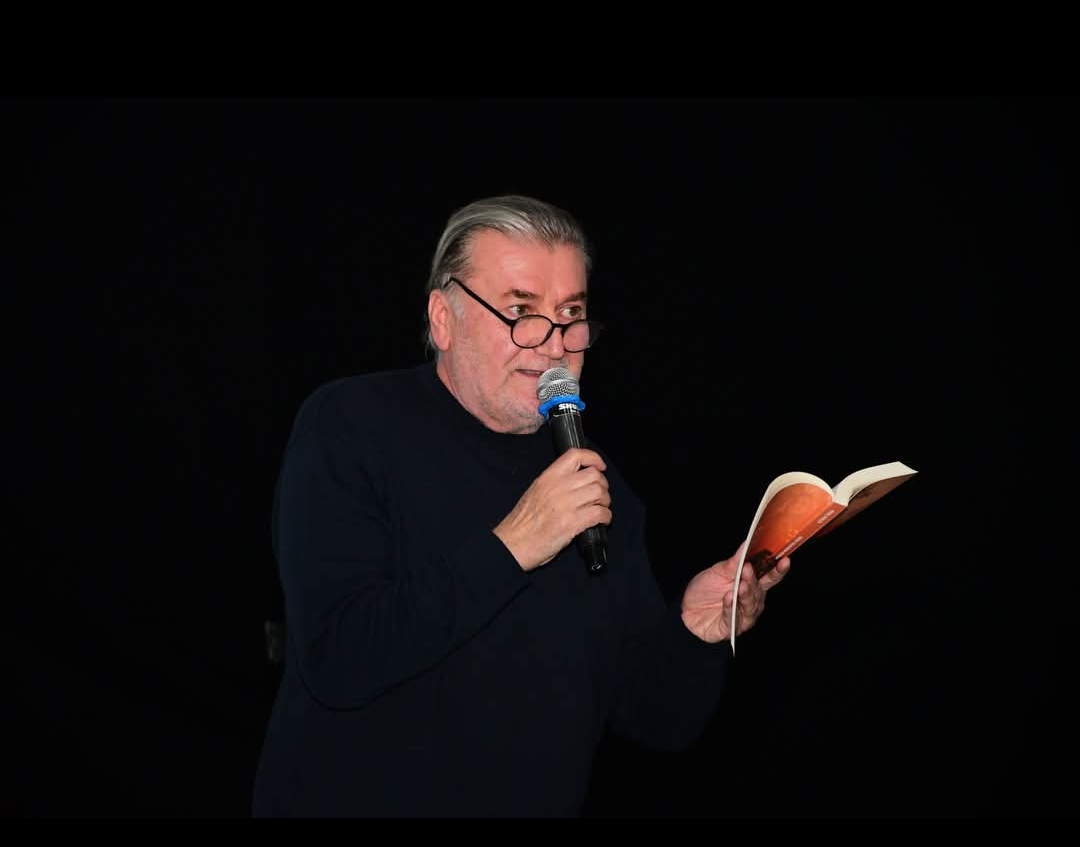 Kalabalıklar Arasında Kaybolan Mahalle: Bir Güven Medeniyetinin Vedası